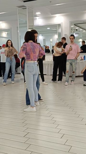 635 Урбан: теневая, крест, вращение