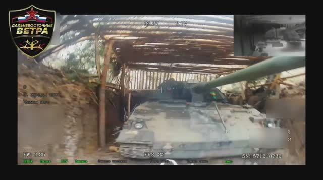 уничтожение 155-мм самоходной гаубицы PzH 2000 немецкого производства