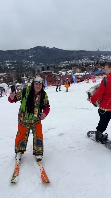 Снова Смуглянка от #баянистаюша теперь на горнолыжном спуске