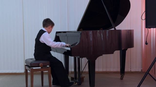 Анохин Кирилл. У. Гиллок Призрачный всадник