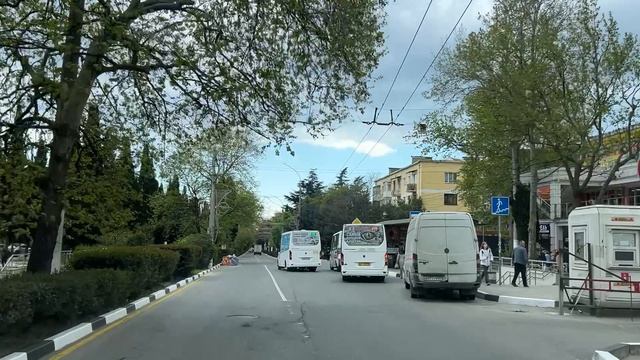 Ялта. По Московской Киевской К.Маркса до Садовой ул. 23.04.2026. Крым. Crimea. Yalta.