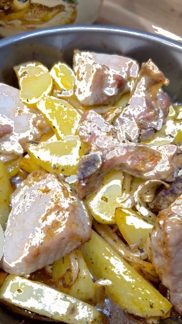 Отжариваем Кто тоже так любит? жаренаякартошка вкусно жареноемясо ужин вкуснопросто