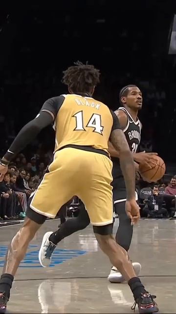 WATCH YO HEAD!! ️♂️ #nba #brooklynnets #dunk