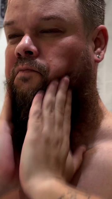 #WW311403 - Сыворотка для бороды на WB

Как отрастить бороду?Активизируй фолликулы… результат уже че