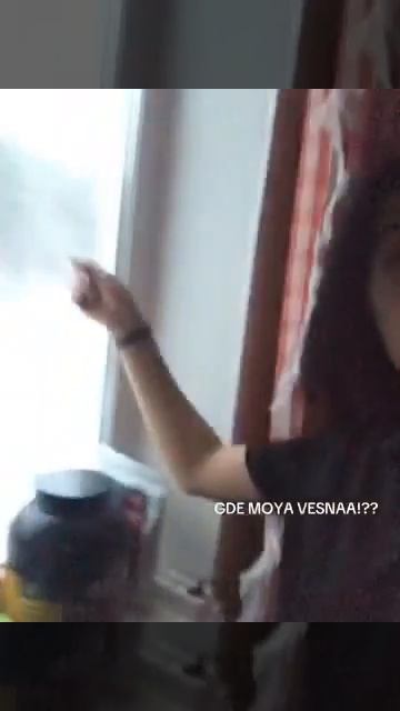 хз че выкладывать так как видосы с гачей я устала делать:(
(я и мое знание английского)