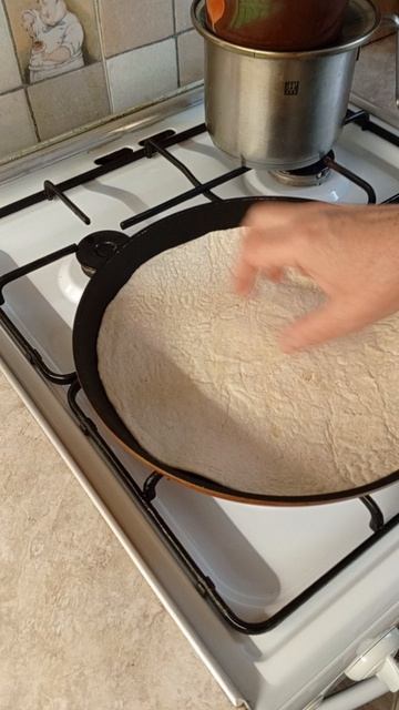 Тортилья с начинкойна завтрак.