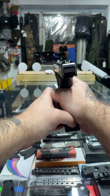 Страйкбольный пистолет WE Glock-17 Gen.3 Silver