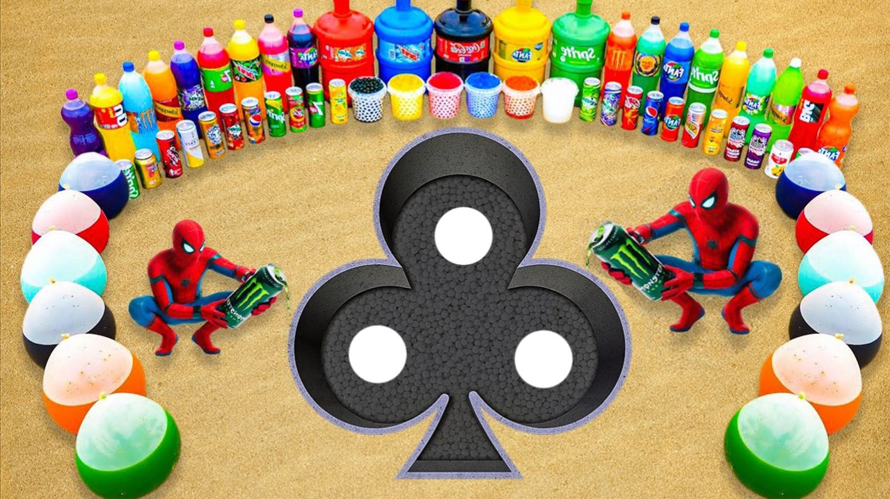 Мультики для детей. Делаем карту крести на песке и заливаем газировками. Мультики малышам