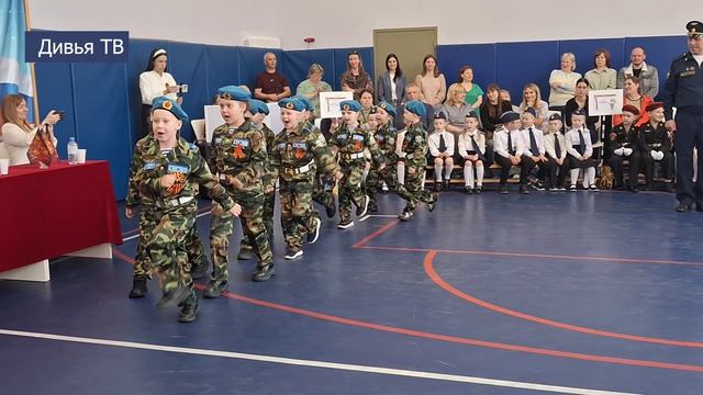 Пятый смотр строя и песни дошколят Тихвинского района Мы помним  шаг к патриотизму