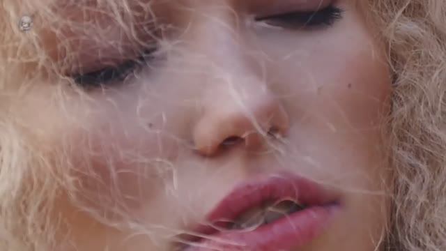 Red Hot Chili Peppers - Road Trippin