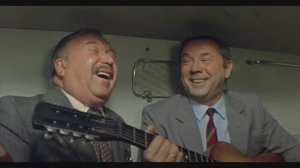 Об этом никто не узнает! Фрагменты из фильма "Хорошо сидим". 1986 г. (Алкоголь вреден для здоровья!)