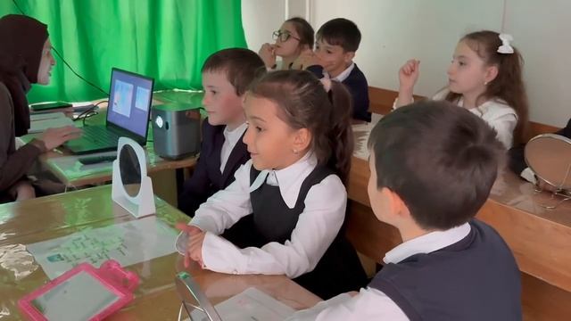 Занятие логопеда