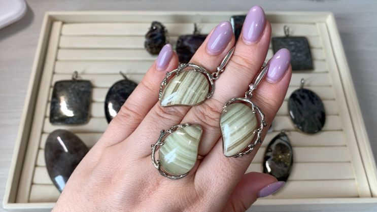 НАТУРАЛЬНЫЕ МИНЕРАЛЫ. БЮДЖЕТНЫЕ ЦЕНЫ. НЕЙЗИЛЬБЕР. 24.04.2026 WhatsApp. МАХ. +79024906222