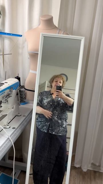 Сшила брюки и блузку