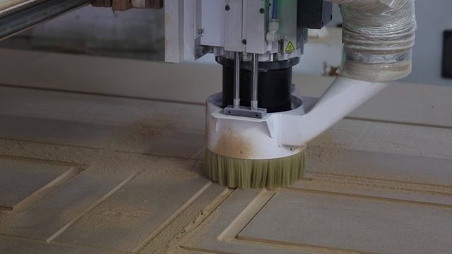 В Армавире ООО «МДФ-Юг+» более 15 лет выпускает уникальные двери