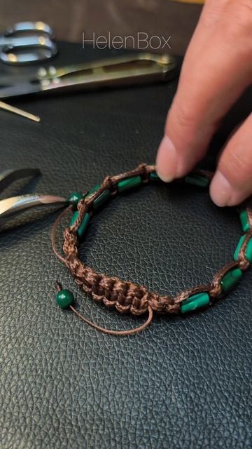HelenBox | Малахитовый браслет, коричневый, плетеный, 6мм. #helenbox #jewelry #malachite