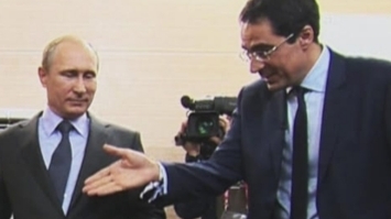 Darius Rochebin 🇫🇷🙏🏻🇮🇷