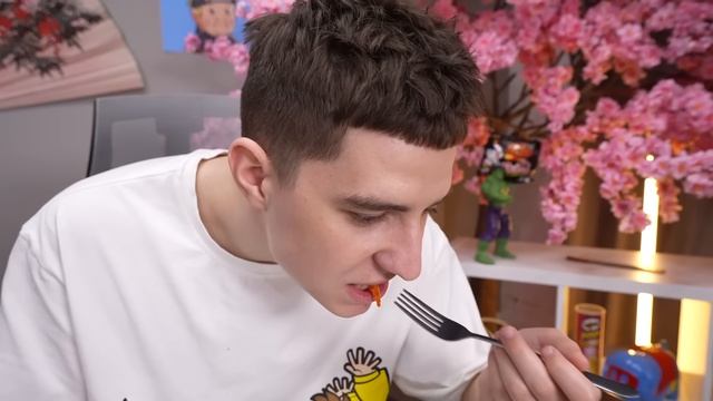 ОСТРАЯ_vs_СЛАДКАЯ_vs_КИСЛАЯ_ЕДА_Челлендж_!