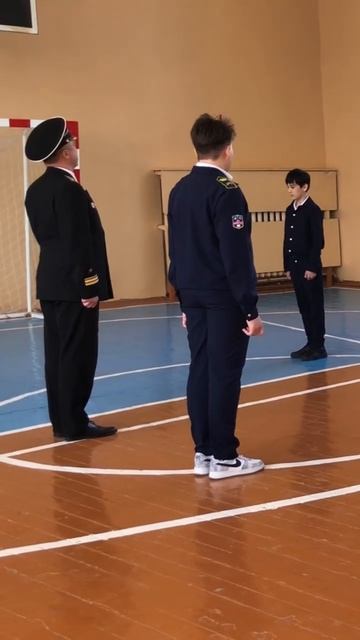 Липовский Иван Николаевич на занятии по строевой подготовке с кадетами Морского центра Уфы