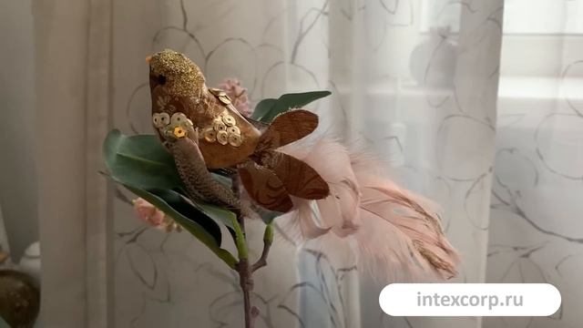 Украшение ПТИЧКА МОДНИЦА, на клипсе, текстиль, перо, коричневая, 17 см, MC39956.mp4