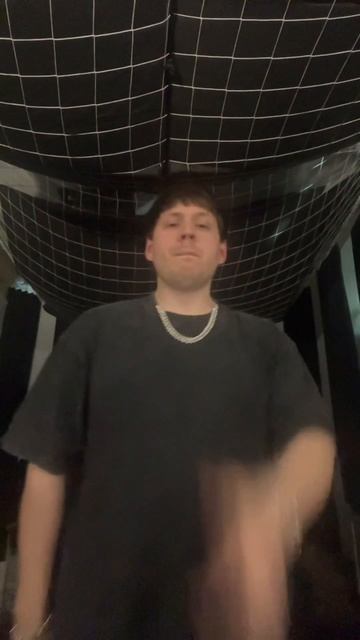 Мяу мяу или гав гав? #хит #сниппет