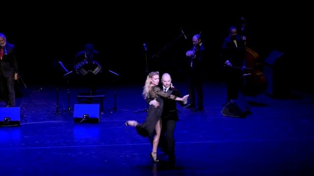 SIN PALABRAS, Chino Laborde Solo Tango Orquesta, Julia Osina & Vadim Cheremnhyh