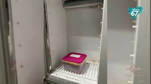 Смоленские полицейские изъяли 27 тысяч банок поддельной икры