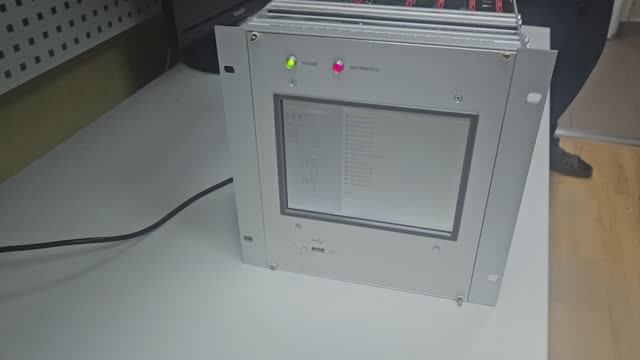 Внутри терминала РЗА 6-35 кВ НПП Алимп