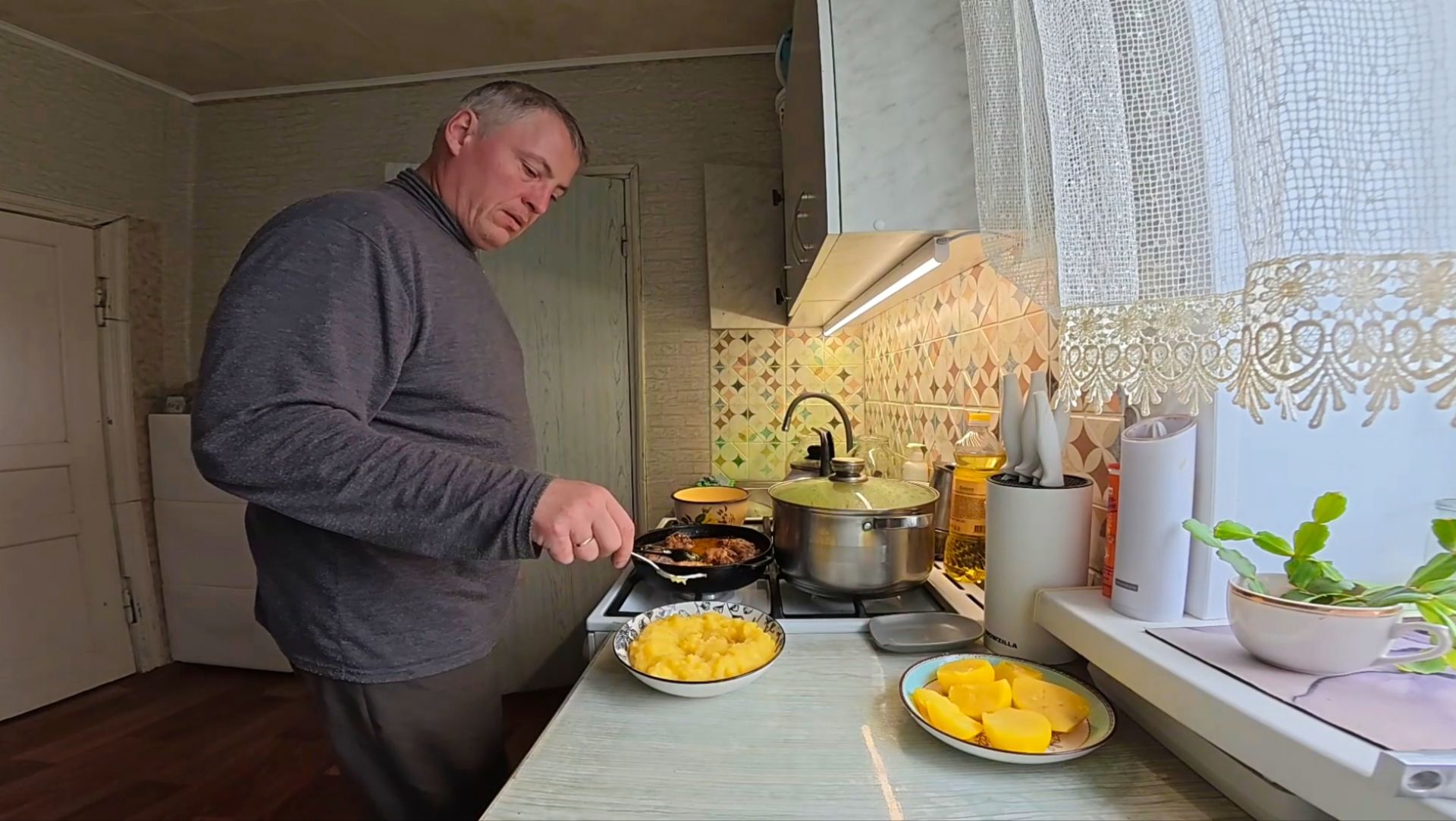 Намудрили! Пусть муж сам решит!