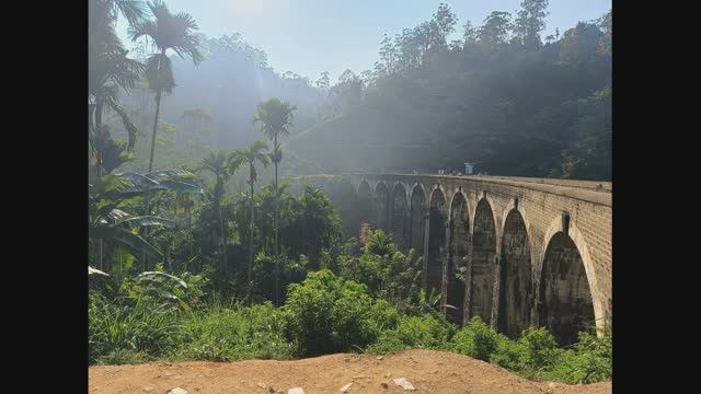 Девятиарочный мост.