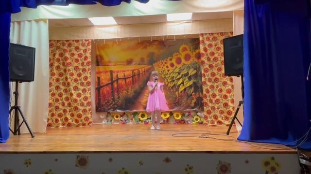 Злата Кабусь   Николаевский сельский клуб