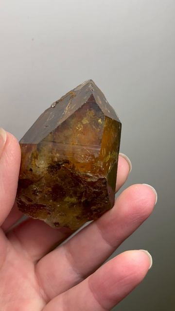 Цитрин природный кристалл из Казахстана