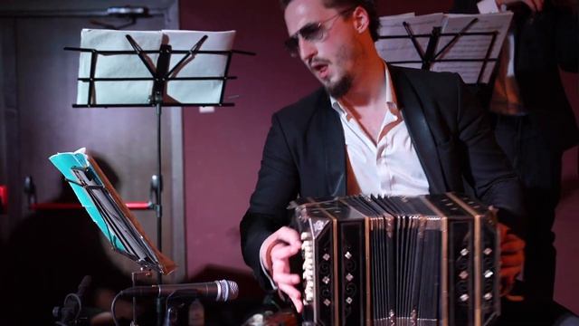 RIE PAYASO (fragment), Solo tango orquesta