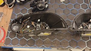 Фары volvo xc70 s80 2013 AFS.
Подменные фары на воемя ремонта.