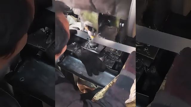 Это просто Пи.....Ц , каой то