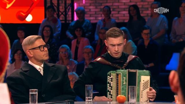 Вивальди на баяне: Зима (Времена года) | Баянист Аюша | У Андрея Малахова