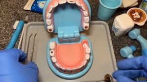 Мультики для детей. Играем в набор стоматолога. Увлекательный мультик для детей.