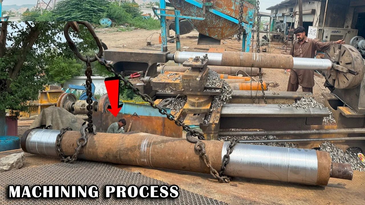 😱 ОБРАБОТКА 1500-КИЛОГРАММОВОГО ВАЛА ДЛЯ КАМЕННОЙ ДРОБИЛКИ