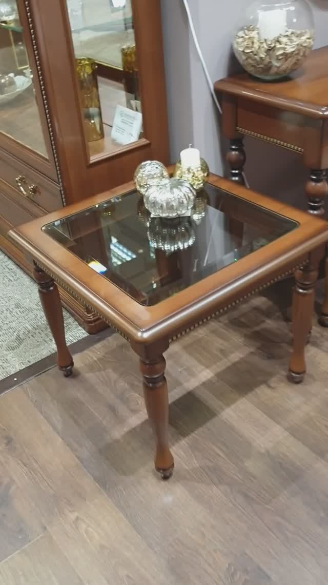 Стол журнальный малый со стеклом Джоконда орех