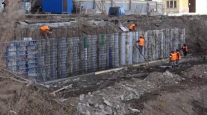 СКЛОНЫ У ПРОБЛЕМНЫХ ДОМОВ СТУДГОРОДКА ПОЧТИ УКРЕПИЛИ, НО ПРОБЛЕМЫ ОСТАЮТСЯ