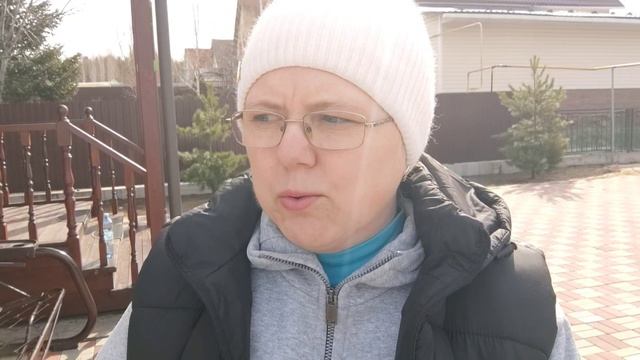 Навожу порядок в теплице! Давайте посмотрим корневую саженцев которые купила.