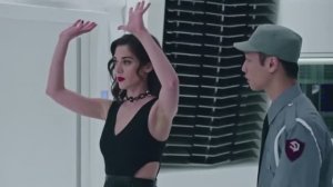 Фокус с картой, который обманул охрану | Иллюзия обмана 2 (лучшая сцена)