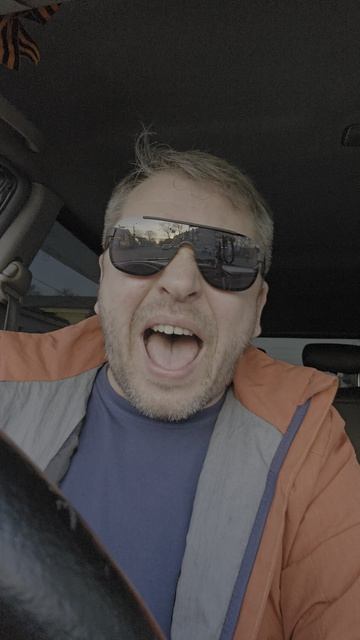 криво пою свой собственный трекрекомендую послушать оригинал. уже на а всех площадках