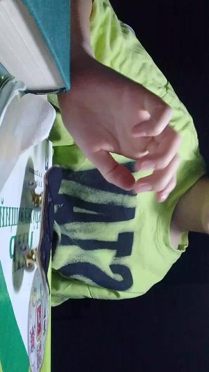 учусь трюкам на фингерборде