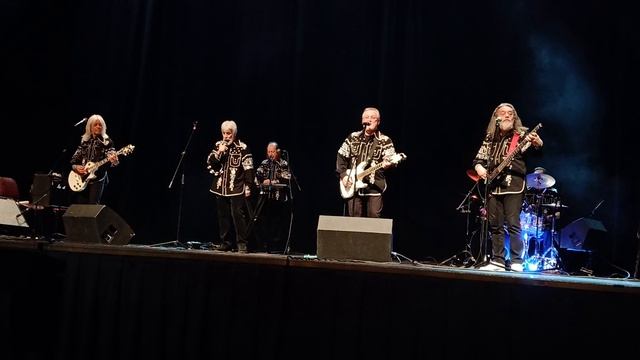 18-04-2026  ВИА   ДОБРЫ  МОЛОДЦЫ    КЗ  МЕРЕДИАН  МОСКВА  В  КОНЦЕРТЕ  БЕСИЕРТНЫЕ  ШЛЯГЕРЫ  70-80