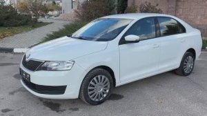 Автомобиль Skoda Octavia в автосалоне Аврора в Симферополе (8489)
