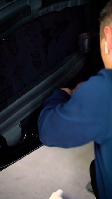 Шумоизоляция и антискрип на Mercedes