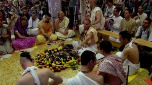 3 - 15.05.16.Вьясапуджа ЕС ИДС в С-Пб. Инициация - 1ч