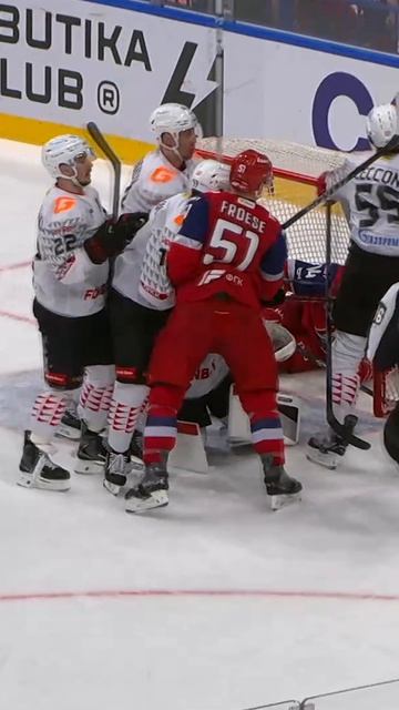 Интересно ПОЧЕМУ не засчитали 🤭 #КХЛ