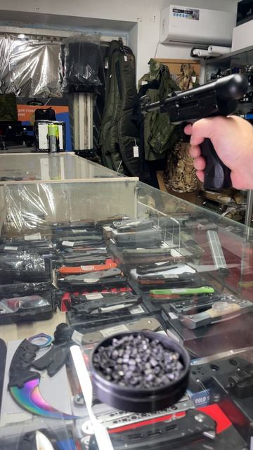 Пневматический пистолет Blow H-01